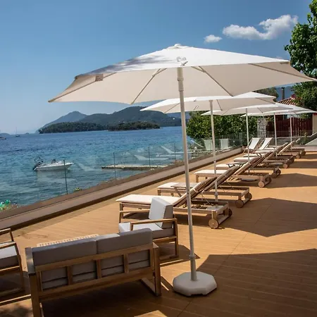 Greek House Complex A3 奈德里